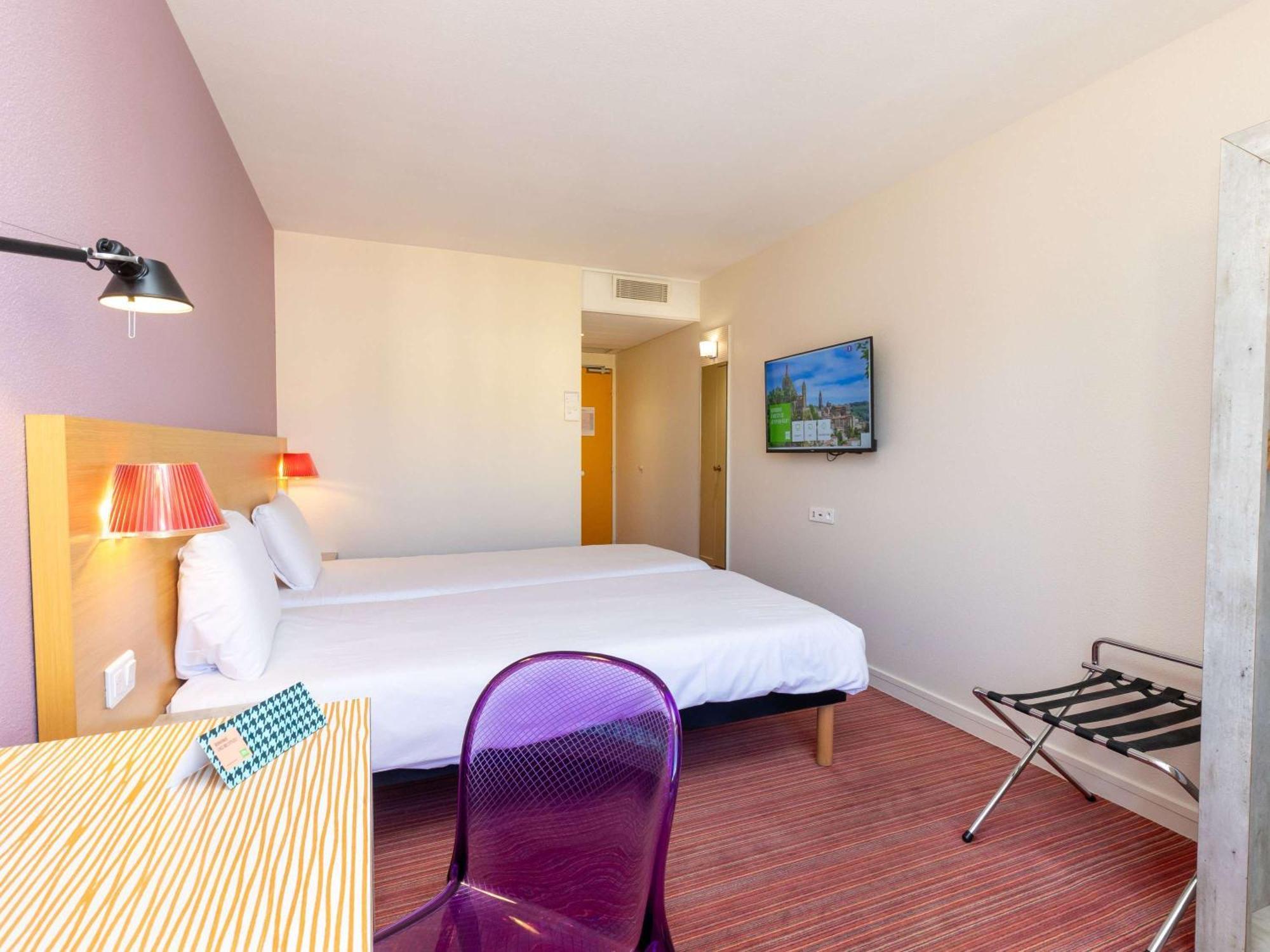 Ibis Styles Le Puy En Velay Hotel Exterior foto