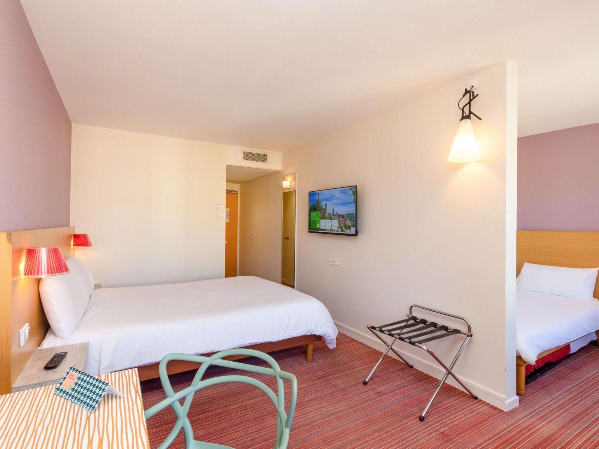Ibis Styles Le Puy En Velay Hotel Exterior foto