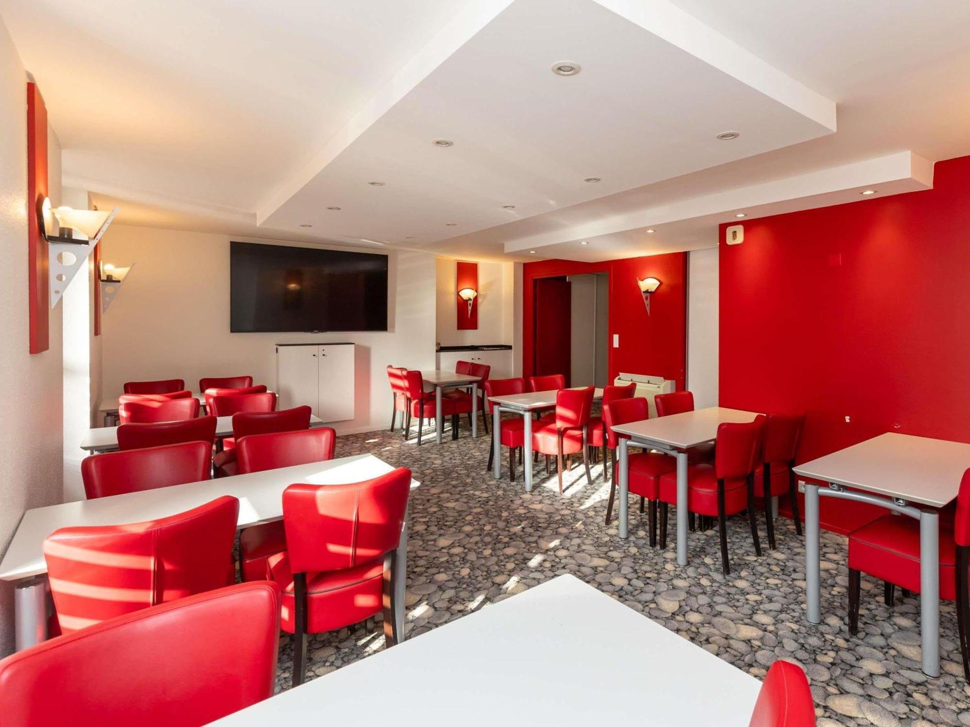 Ibis Styles Le Puy En Velay Hotel Exterior foto